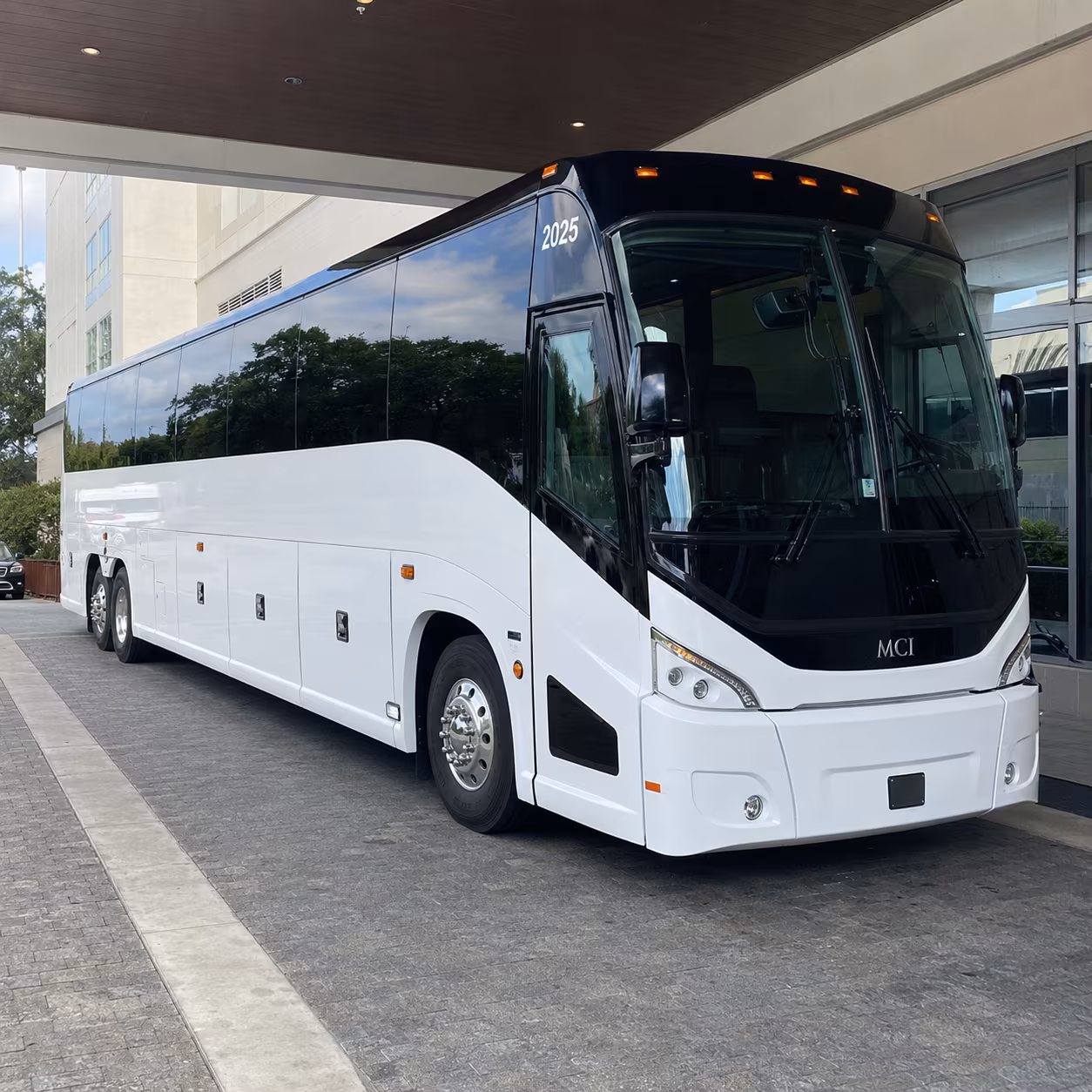 mission 54 passenger charter bus